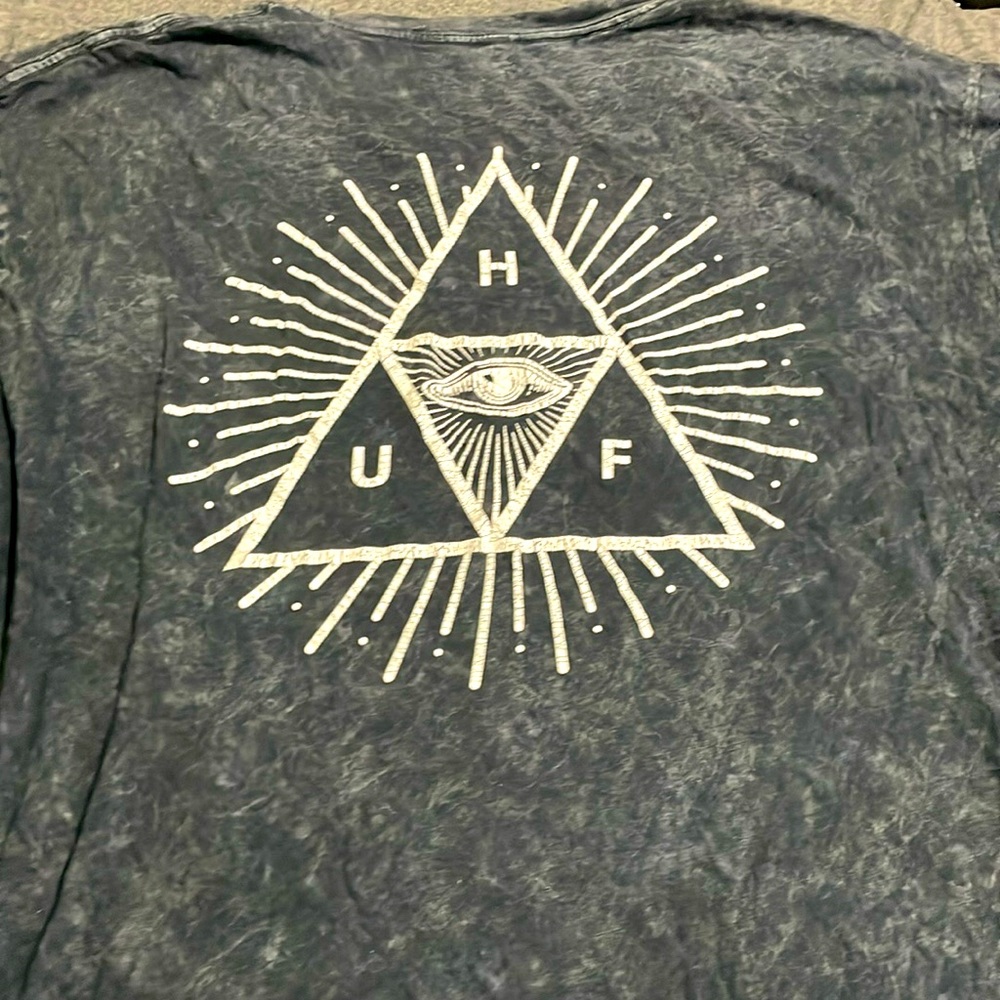 Size xl huf shirt
